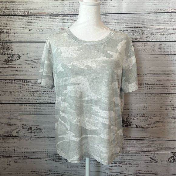 SPLENDID- WOMENS SHORT SLEEVE T-SHIRT - Picture 2 of 10